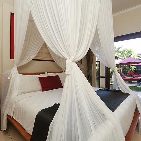 Villa Echo Beach Kuta Lombok Exterior foto